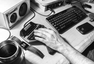 美明尼苏达枪击案调查方向定为本土恐怖主义和仇恨犯罪